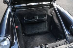 Bild 39/41 von Porsche 911 Carrera 2 (1990)