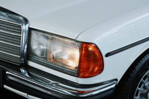 Image 10/36 of Mercedes-Benz 280 CE (1979)