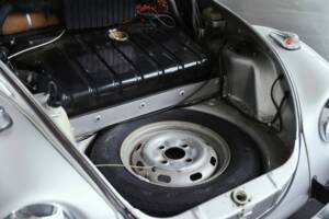 Image 34/37 of Volkswagen Beetle 1302 (1971)