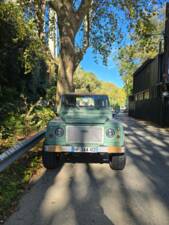 Image 27/72 of Land Rover 90 (1987)