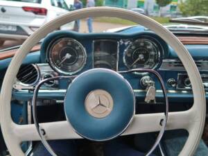 Bild 16/21 von Mercedes-Benz 230 SL (1966)