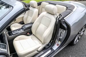 Image 33/41 of Jaguar XK (2013)