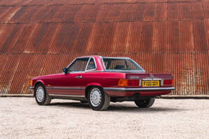 Afbeelding 11/36 van Mercedes-Benz 300 SL (1989)
