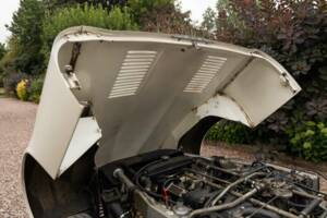 Immagine 36/49 di Jaguar E-Type V12 (1973)