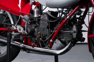 Image 11/50 of Moto Guzzi DUMMY (1948)