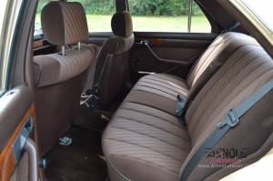 Bild 29/39 von Mercedes-Benz 300 SE (1986)