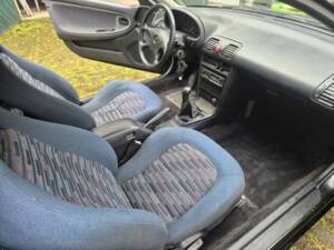 Immagine 18/33 di Mazda MX-3 1.8 (1991)