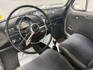 Immagine 13/20 di SEAT 600 L (1972)