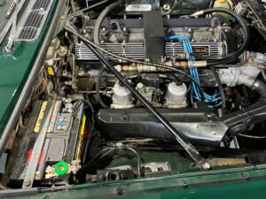 Image 34/47 of Jaguar XJ 6 C 4.2 (1976)