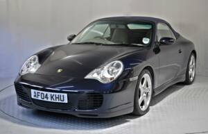 Bild 24/50 von Porsche 911 Carrera 4S (2004)