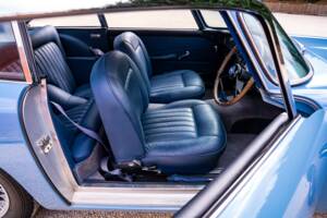 Image 16/56 of Aston Martin DB 4 (1960)