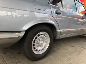 Afbeelding 14/15 van Mercedes-Benz 500 SEL (1983)