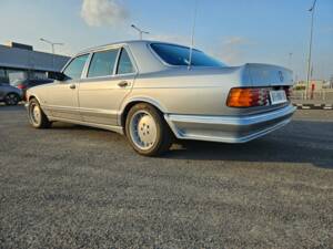 Image 13/100 of Mercedes-Benz 500 SEL (1983)