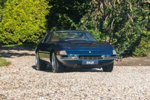 Image 2/17 de Ferrari 365 GTB&#x2F;4 Daytona (1973)