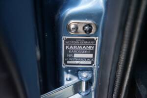 Image 24/37 of BMW 3.0 CSi (1973)