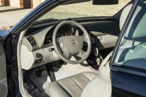 Bild 23/50 von Mercedes-Benz CLK 230 Kompressor (2002)