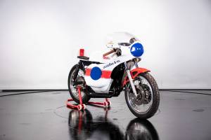 Image 7/34 de Yamaha DUMMY (1976)