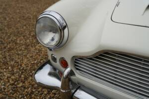 Afbeelding 50/50 van Aston Martin DB 4 (1961)