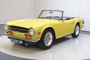 Image 16/19 of Triumph TR 6 (1974)