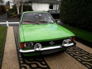 Bild 3/8 von Opel Kadett 1,2 S (1977)