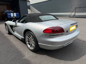 Imagen 5/27 de Dodge Viper SRT10 (2004)