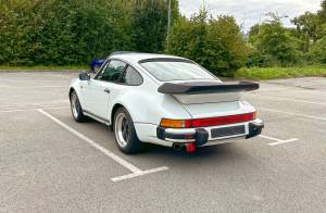 Imagen 3/18 de Porsche 911 Carrera 3.2 (WTL) (1985)