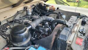 Bild 37/39 von Land Rover 88 (1981)