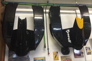 Bild 26/28 von Tyrrell 017 (1988)