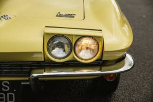 Bild 47/50 von Chevrolet Corvette Sting Ray Convertible (1966)