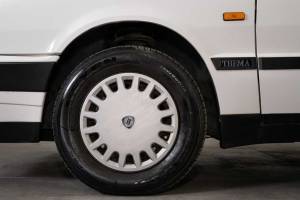 Image 12/28 of Lancia Thema Station Wagon 16V (1991)