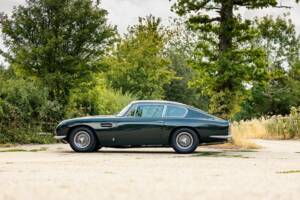 Bild 33/50 von Aston Martin DB 6 Vantage (1967)