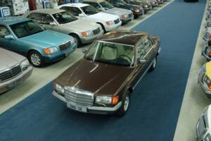 Bild 3/50 von Mercedes-Benz 380 SE (1984)