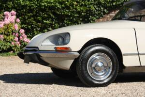 Imagen 27/50 de Citroën DS 20 Pallas (1971)