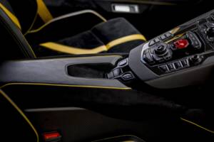 Image 15/21 of Lamborghini Aventador LP 750-4 SV (2016)