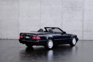 Image 10/46 of Mercedes-Benz SL 320 (1998)