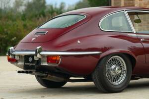 Afbeelding 33/50 van Jaguar E-Type V12 (2+2) (1972)