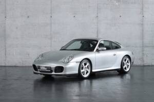 Image 1/50 of Porsche 911 Carrera 4S (2004)