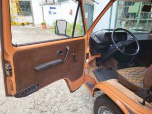 Image 12/46 of Volkswagen T3 Westfalia 1.6 (1981)