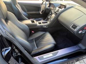 Bild 23/57 von Aston Martin Virage (2011)