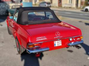Image 6/8 of Mercedes-Benz 280 SL (1970)