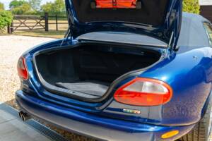 Image 41/50 of Jaguar XKR (2000)