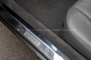 Immagine 40/46 di Jaguar XJ 12 (1986)