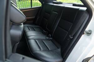 Immagine 23/50 di Mercedes-Benz C 200 Kompressor (1996)