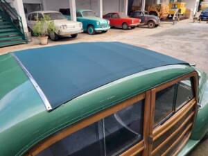 Image 16/38 of FIAT 500 C Giardiniera (1952)