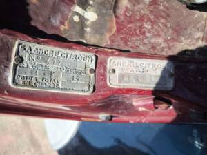 Image 19/30 of Citroën Traction Avant 11 B (1955)