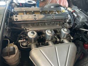 Image 23/39 de Jaguar Type E 4.2 (1966)