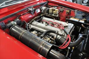 Imagen 8/43 de Alfa Romeo Giulia GT 1300 Junior (1971)