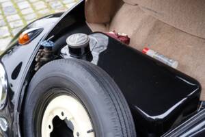 Image 23/37 of Volkswagen Beetle 1200 Hebmüller (1949)