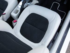 Bild 76/95 von Aston Martin Cygnet (2012)