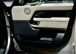 Image 43/50 de Land Rover Range Rover Vogue SDV8 (2018)